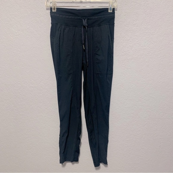 Lululemon Women Dance Studio Crop 25” Blue - Picture 3 of 10